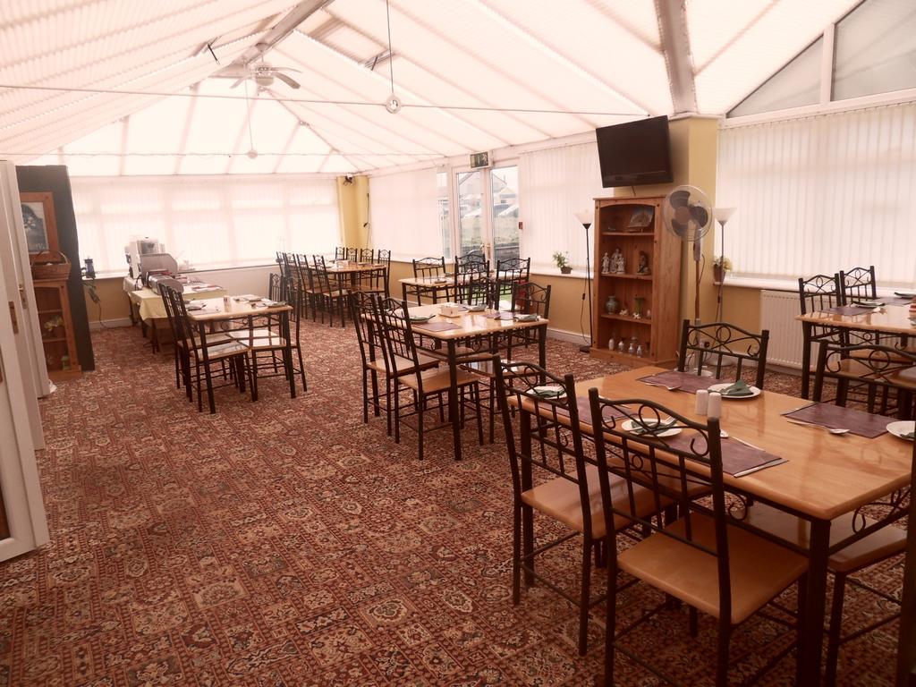 Bryn Mor Beach Hotel Llandwrog Экстерьер фото